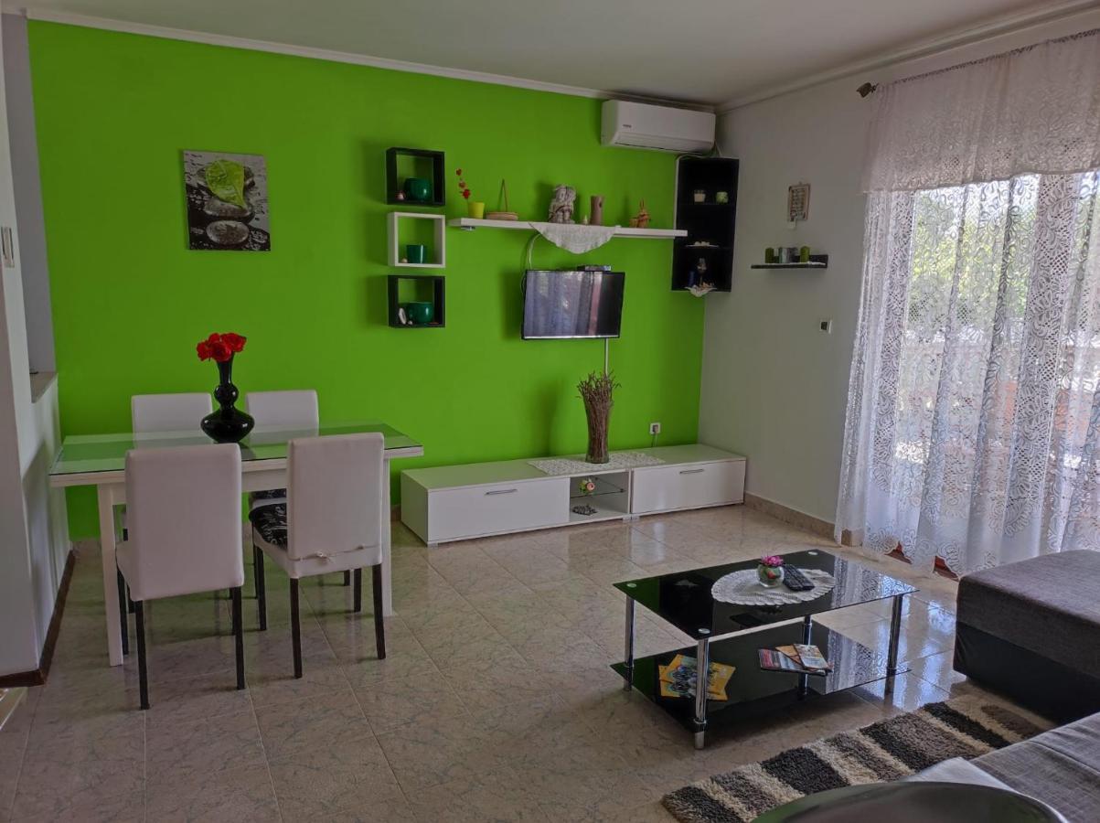 Apartment Mali Duje Puticanje Buitenkant foto
